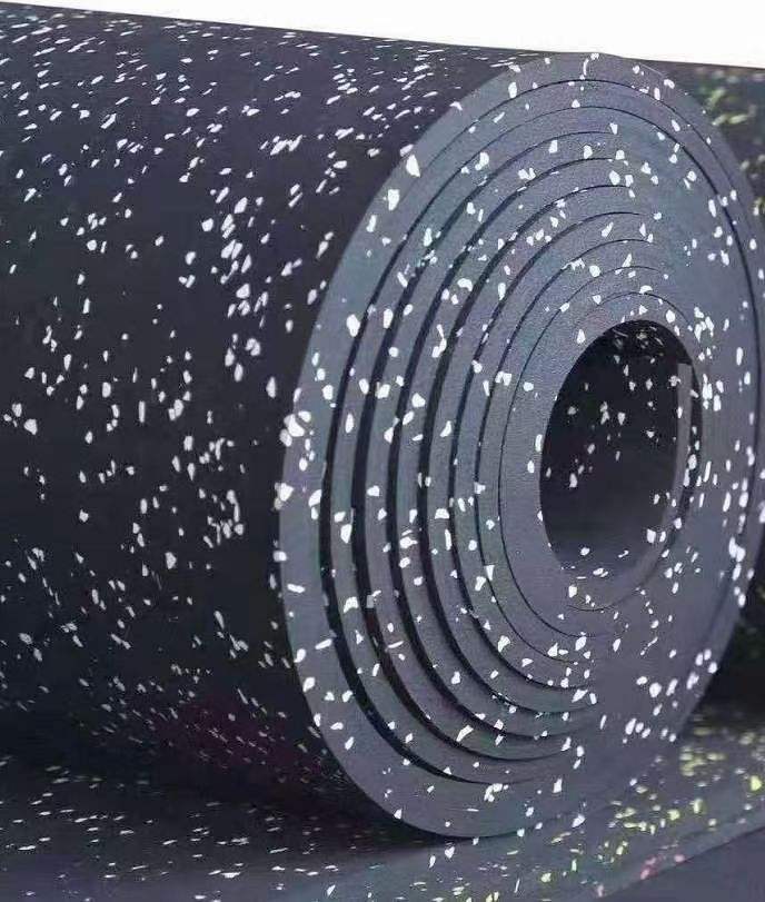 Rubber Mat Rolls Easy Cleaning EPDM Granules 3-12mm Customized Thickness Gym Floor
