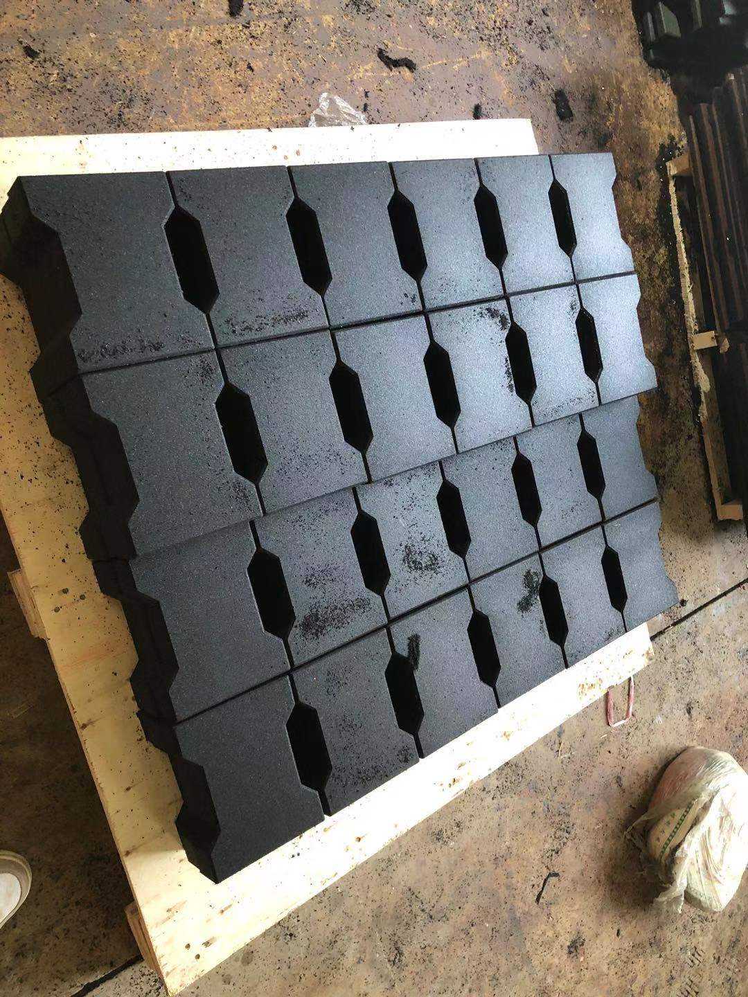 Interlocking Dog Bone Shape Rubber Flooring Tiles for Playground & Garden Walkway Custom Cutting & Moulding Services Available