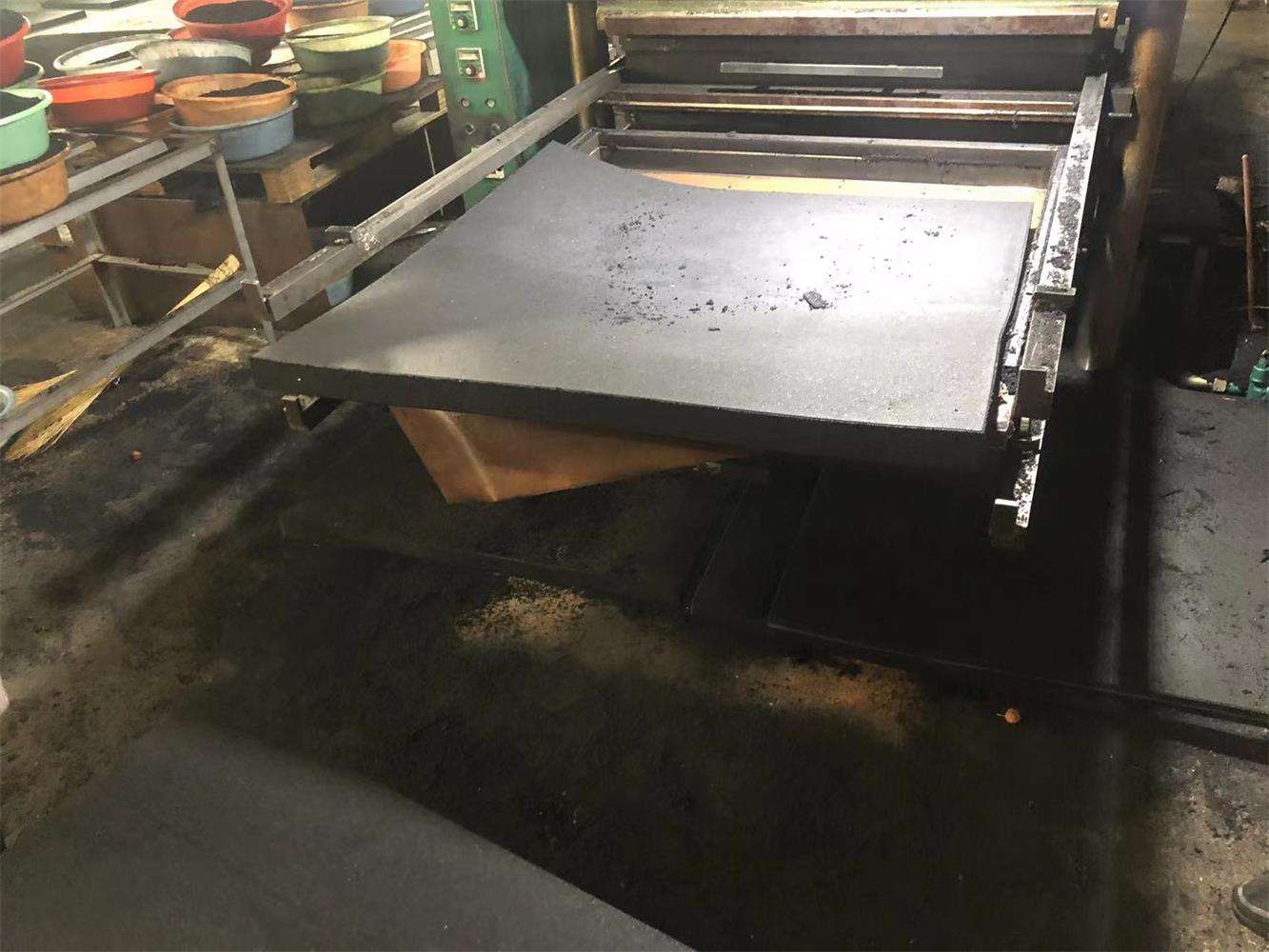 Protective Floor Outdoor Square Rubber Mat 10-50mm Black Surface